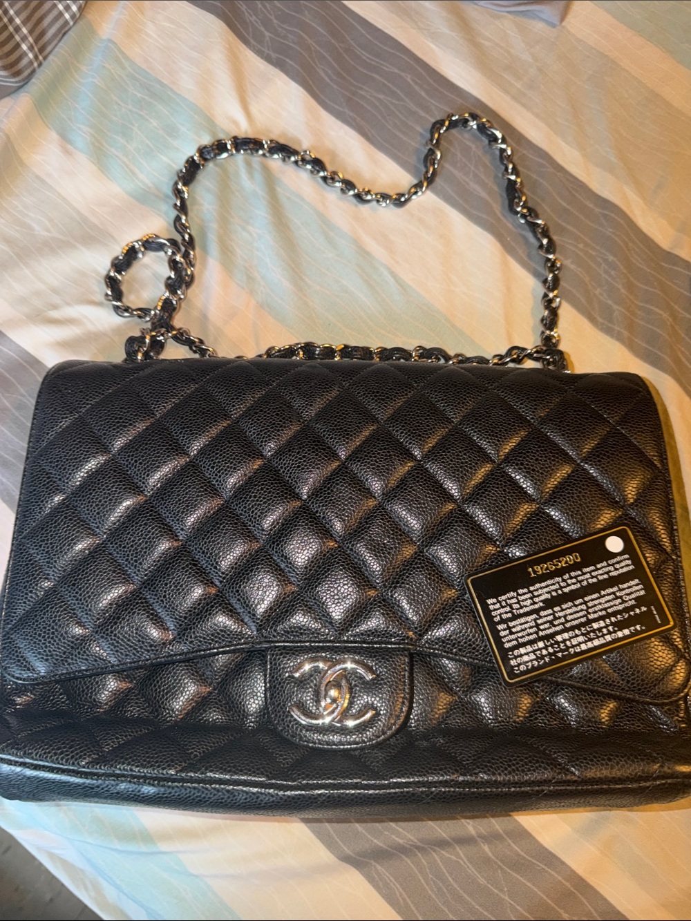 CHANEL Quilted Black Leather Shoulder Bag with Silver Chain jumbo bag